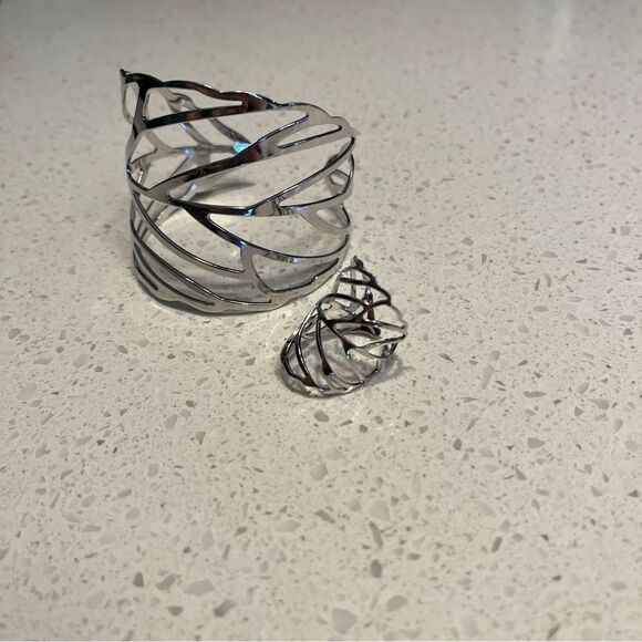 Bangle bracelet & Ring set Metal Leaf Design silver color - Picture 9 of 12